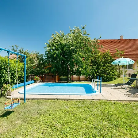 Antal By Interhome Ferienhaus Balatonalmádi